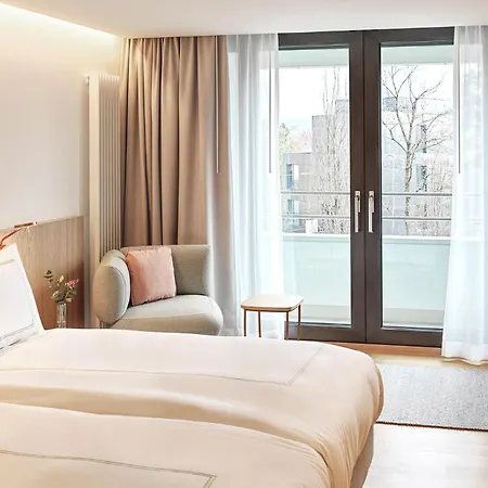 Hotel Swissôtel Kursaal 4*