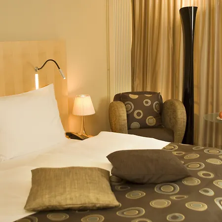 Hotel Swissotel Kursaal 4*