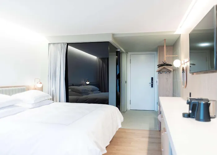 Szálloda Swissotel Kursaal 4*