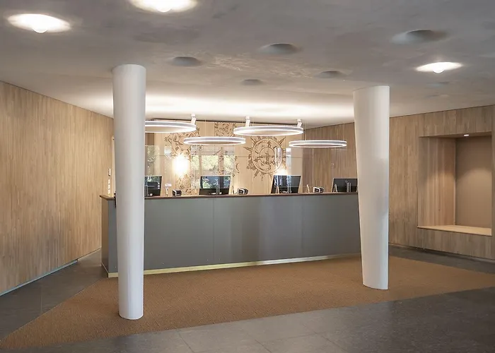 Hotel Swissôtel Kursaal 4*