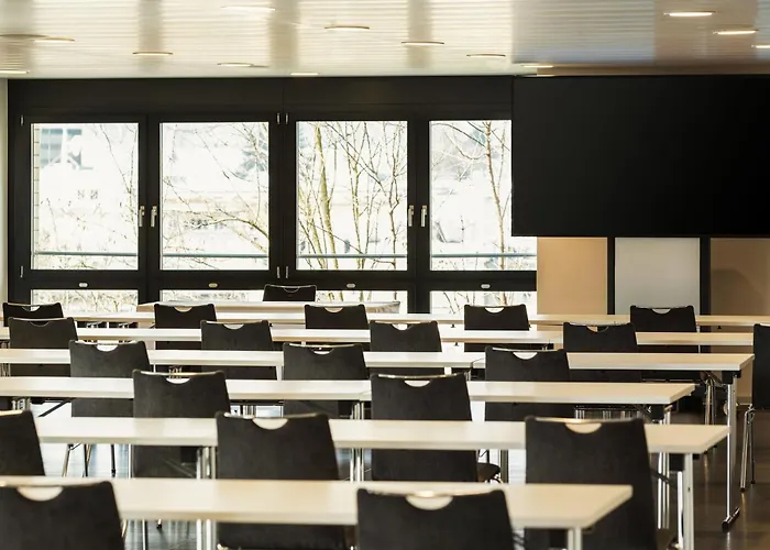 Swissôtel Kursaal 4*