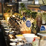 Отель Swissotel Kursaal 4*